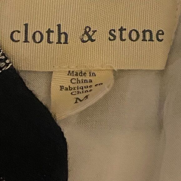 Cloth And Stone 📦 - Picture 5 of 8